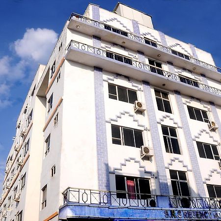 Srs Regency Hotel Anantapur Ngoại thất bức ảnh