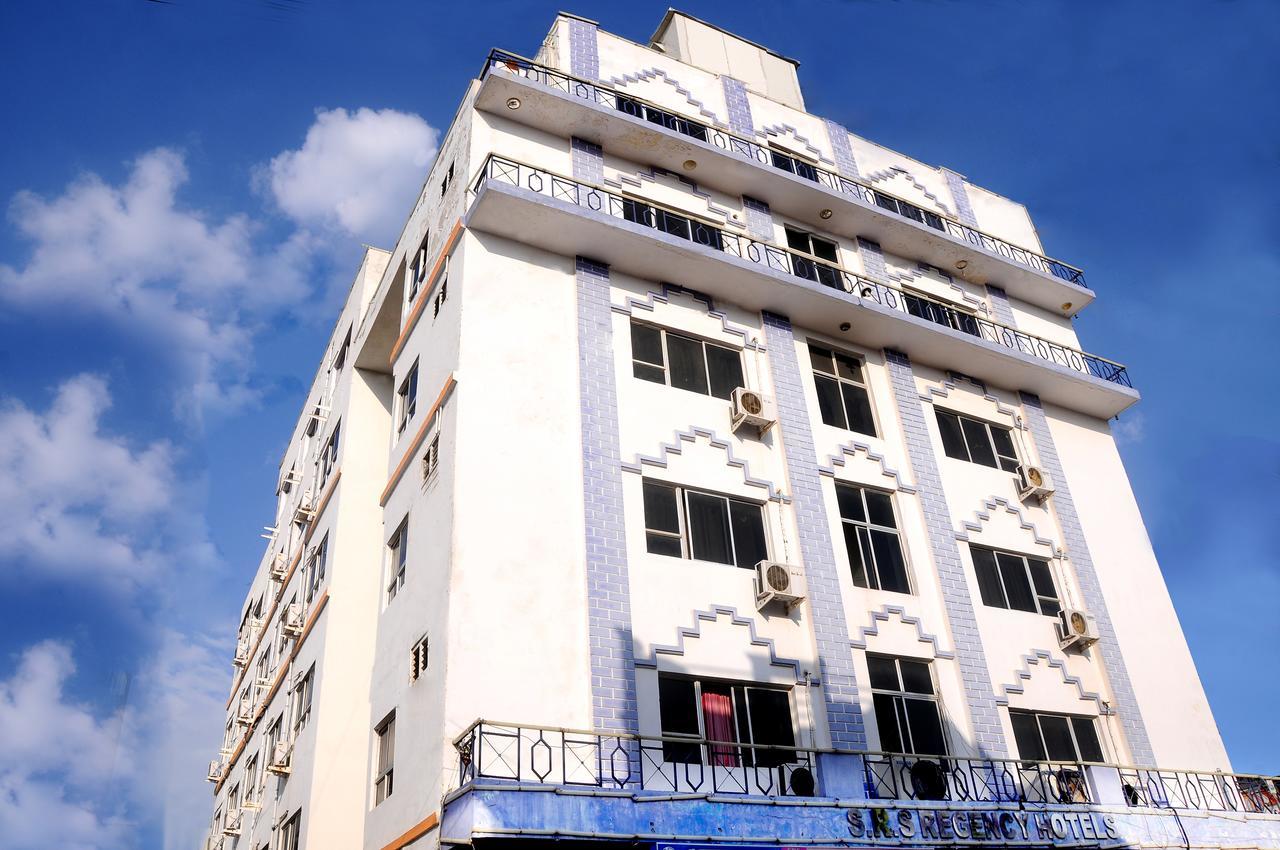 Srs Regency Hotel Anantapur Ngoại thất bức ảnh